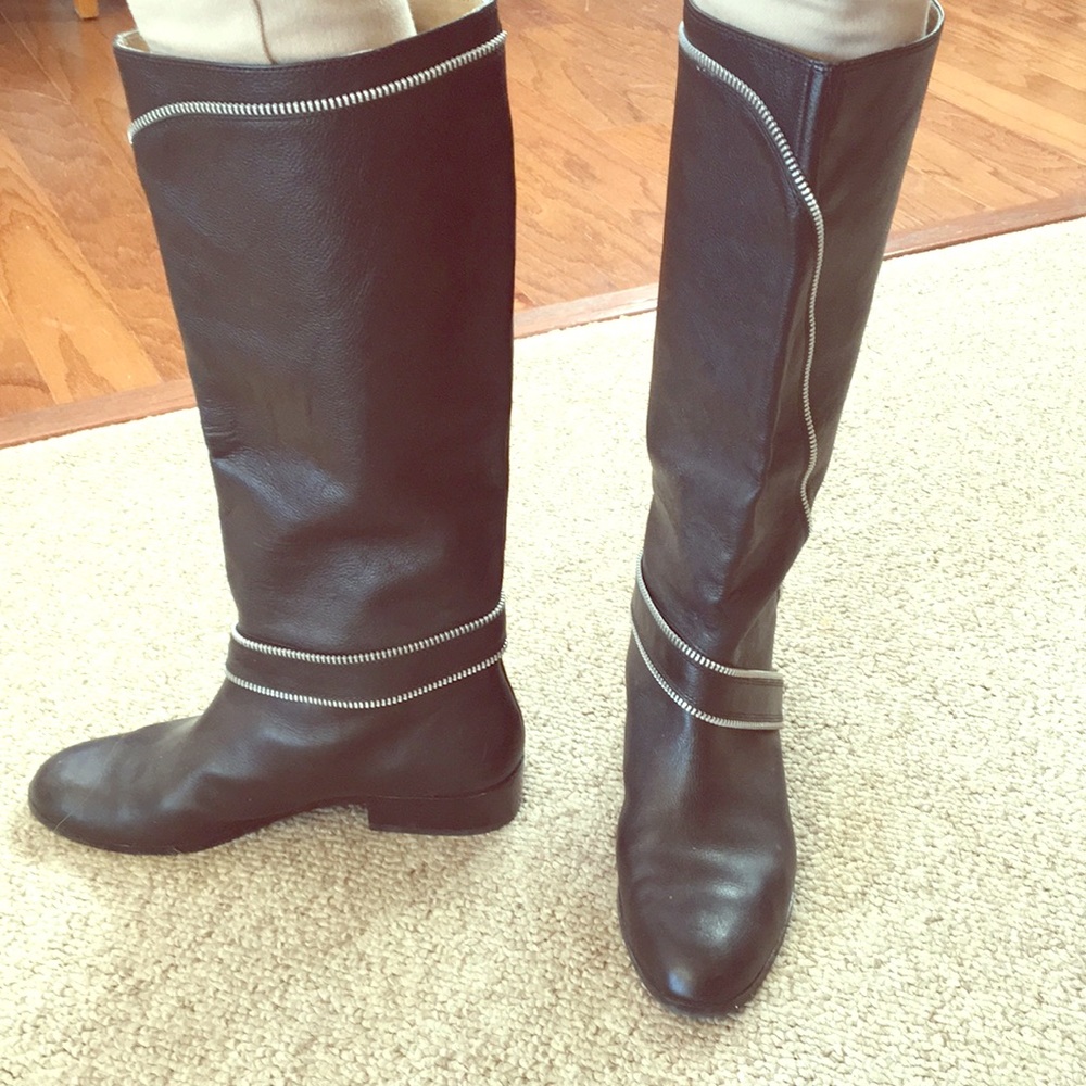 Black leather Michael Kors zip boot Gently worn 9m